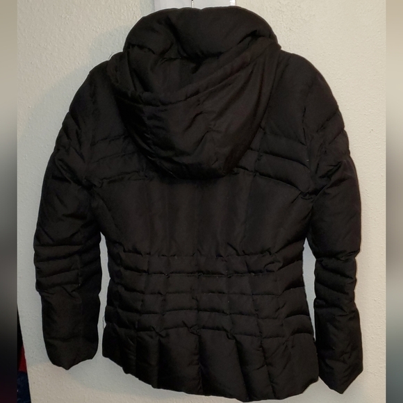 Calvin Klein Size Small Down filled puffer coat with hood - Picture 5 of 5